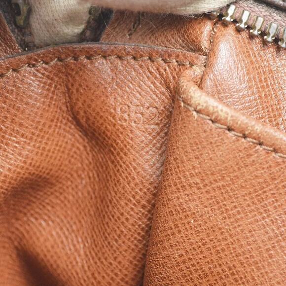 LOUIS VUITTON Monogram Compiegne 23 Toiletry Bag dc# 852 - Picture 10 of 10